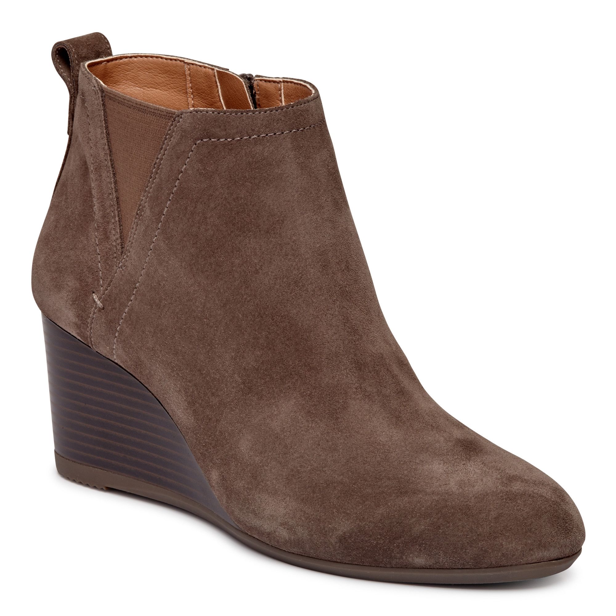 vionic wedge bootie