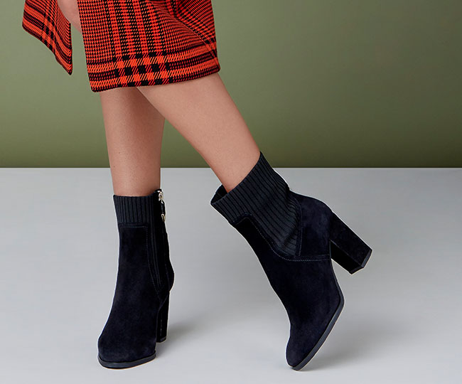 pointy rain boots